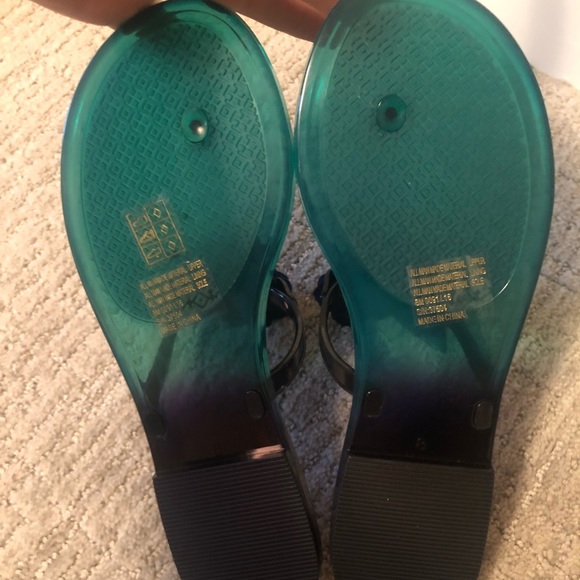 Tory Burch Jelly Sandals - Picture 4 of 4